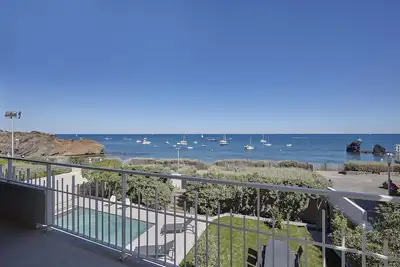 Image de Villa vue imprenable sur la mer avec piscine