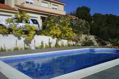 Image de Casa Bella Vista en montagne avec vue sur la mer. Piscine privée. 6 personnes