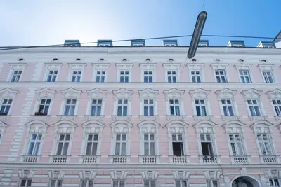 Image de Green and Quiet Apartment near Center