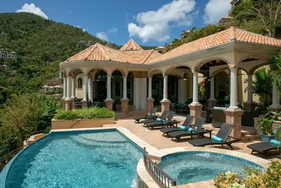 Image de La Vita Peter Bay - Villa de rĂŞve dans l'Usvi - 1wk Disponible En Fev2020