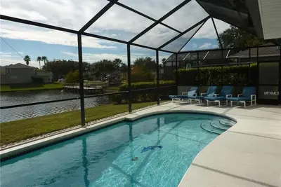 Image de Belle vue sur le lac 5 Bed 3 1/2 Bath Home