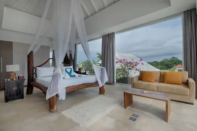 Image de Tropical 3 Br Villa seulement Ă quelques minutes en voiture d'Echo Beach, votre escapade Ă Canggu!