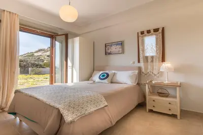Image de Appartement 2 Chambres avec Vue sur le Lac, Rez-de-Chaussée - Gratsias Luxury Apartments
