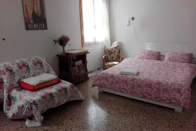 Image de Bed & Red Roses Palace Muazzo