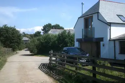 Image de Maison rurale avec vue sur la mer, près de la plage