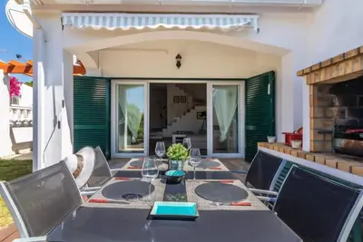 Roberts by Interhome