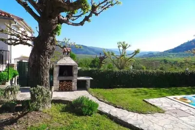 Image de Maison de vacances Motovun pour 1 - 8 personnes avec 4 chambres à coucher - Maison de vacances