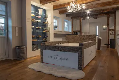 Image de Maison de vacances de luxe pour se détendre, passer des vacances ou célébrer