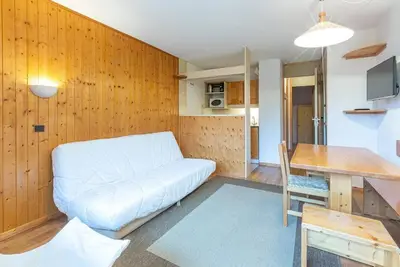 Image de 300m des commerces, 6ème étage, vue montagne, balcon, télévision, casier à ski, 28m², Valmorel