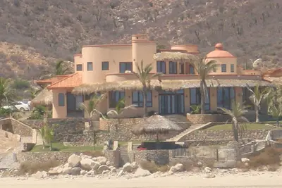 Image de McGann Estate Resort: Deux maisons sur la plage, pour 14 personnes