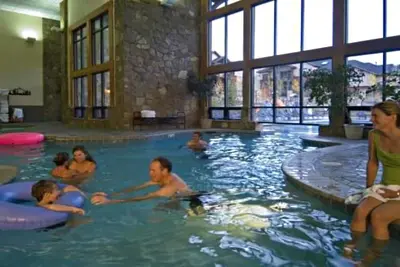 Image de Semaine de ski fabuleuse du Nouvel An au Grand Timber Lodge à Breckenridge, Co