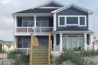 Image de 7 Coggeshall - Spectaculaire 6 Ascenseur OCÉAN Front ÉLÉVATEUR Avec Piscine PRIVÉE CHAUFFÉE