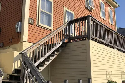 Appartement dans une maison historique en face du port de Cripple Cove, Gloucester, Ma