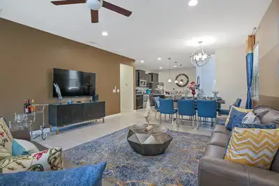 Image de Promotion D'Ouverture! ! Brand New 6Br / 4. 5ba maison avec piscine / spa, salle de jeux, wifi