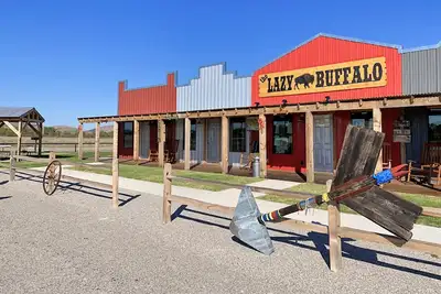 Image de Cabane de campagne nouvellement construite Randonnée dans les montagnes Wichita, accessible aux personnes handicapées