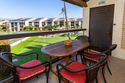 Image de # 254 Condo au deuxième étage, accès facile à la meilleure plage de Maui!