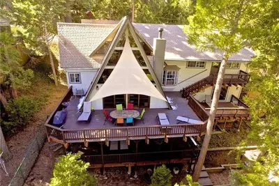 Image de Maison 5 ÉTOILES+Apt PRÈS Du Lac Et Du Village! - Passages Gratuits Sur La Plage!