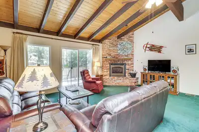Image de Nouveau! Incline Village Condo - 2 milles au lac Tahoe