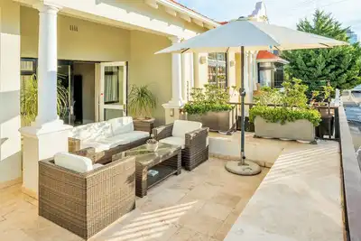 Image de Uber Chic Heritage House