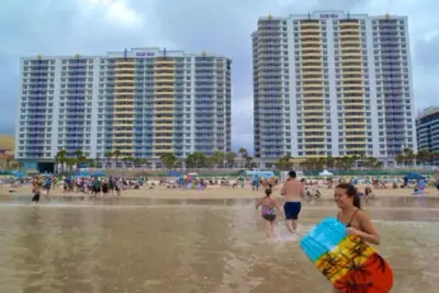 Image de 603 1br Ocean Front Condo