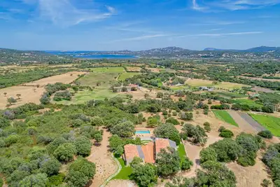 Image de Maison de campagne classique restaurée