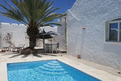 Image de Charmante Villa Piscine Privee Sans Vis A Vis \"Havre De Paix\"