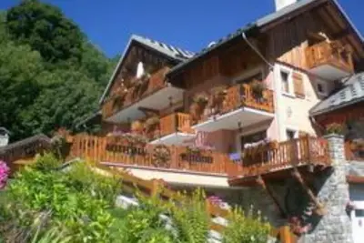 Image de Très agréable gîte  92 m²   10 \/ 12 personnes  300 M des pistes de ski  navette