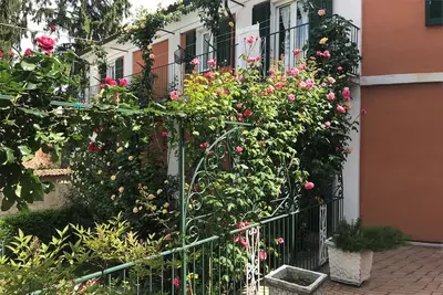 Image de Bed and Roses \"gege\"