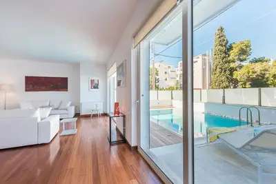 Image de Superbe villa de 4 chambres avec piscine privée à Elliniko, en Grèce