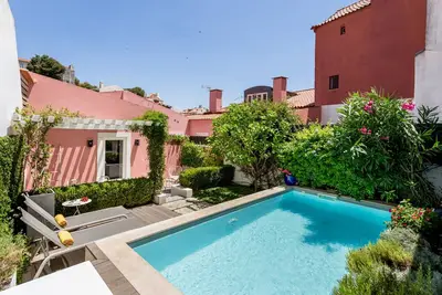Image de Château | Luxe Avec Jardin PRIVÉ Et Piscine