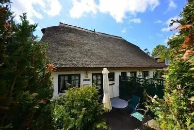 Image de Maison de vacances Groß Zicker pour 1 - 4 personnes avec 2 chambres à coucher - Maison de vacances