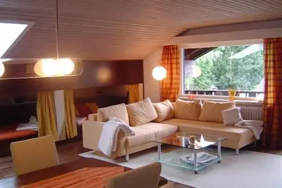 Image de Appartement exclusif au dernier étage, vue fantastique sur la montagne + balcon orienté sud, endroit calme