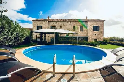 Image de Maison de vacances Gesturi pour 1 - 10 personnes avec 5 chambres à coucher - Château/château fort