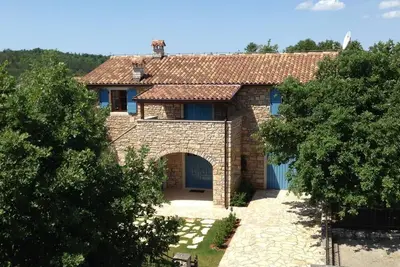 Image de Maison de vacances Groznjan pour 1 - 8 personnes avec 3 chambres à coucher - Maison de vacances