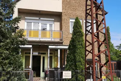 Image de Maison de vacances Fonyód pour 1 - 9 personnes avec 4 chambres à coucher - Maison de vacances