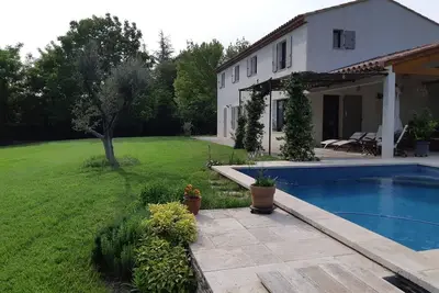 Image de villa campagne aixoise