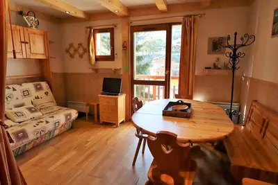 Image de Appartement fonctionnel 4-6 pers avec piscine, Tv, lave-vaisselle et balcon Ă ArĂŞches-Beaufort