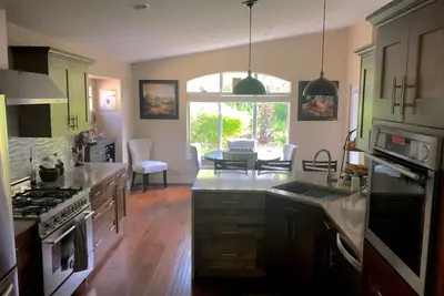 Image de Maison exécutive de 2 chambres dans la communauté de golf adulte tranquille