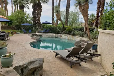 Image de Maison de piscine privée de Desert Falls à la communauté fermée Links de Palm Desert