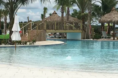 Image de Intro - Vente Margarettaville Nascar / Disney / Ocean Beach Resort