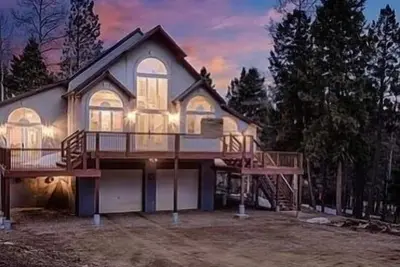 Image de Mountain MoJoe House Getaway