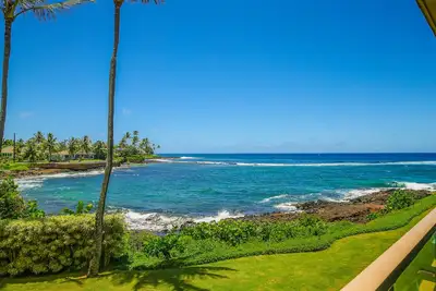 Image de Poipu condo en bord de mer avec A / C! 4 personnes!