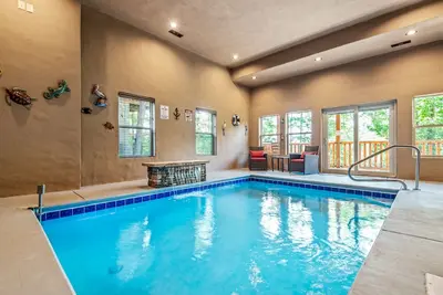 Image de American Bearadise! 2 chambres avec piscine!