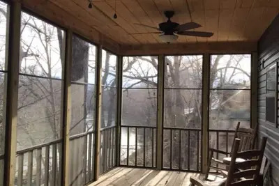 Image de Cabine avant de la rivière Harvey’s Hideaway