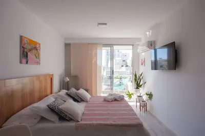 Image de Studio ensoleillé sur st idéal Palermo Soho. w / piscine et salle de gym