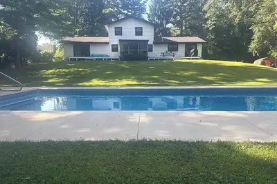Image de Privé et serein sur 23 Acres 2 minutes du lac Michigan