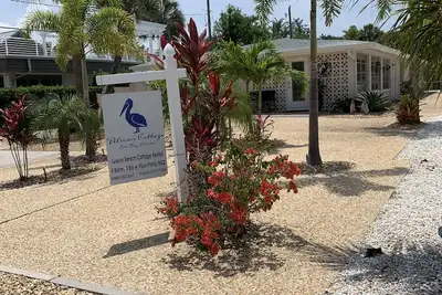 4 chambres, 3 salles de bain, maison privée avec piscine, à quelques pas de la plage et du cercle St Armand