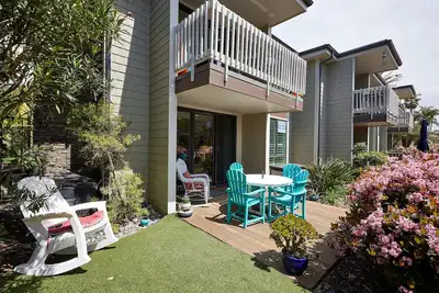 Image de Cottage D'angle au Village de la Côte Nord Avec un Accès Génial à la Plage!