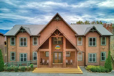 Image de Big Moose Lodge! 16 chambres - 80 personnes!