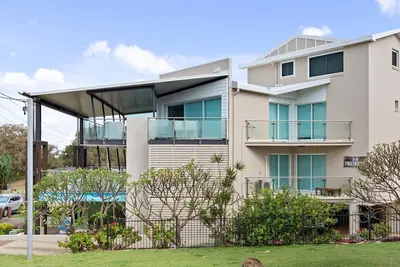 Image de Premier point bas | superbes vues, 3 chambres, 2 salles de bain, immense terrasse ensoleillée
